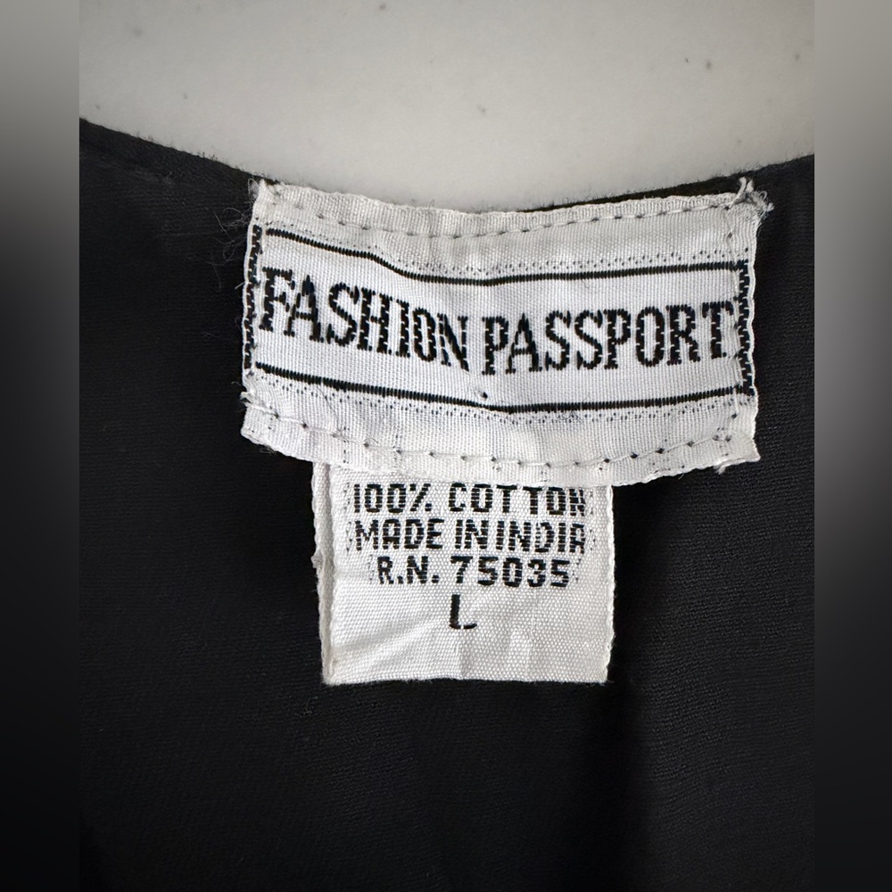 🖤🌼FASHION PASSPORT Black Embroidered Bolero Vest - Picture 5 of 5